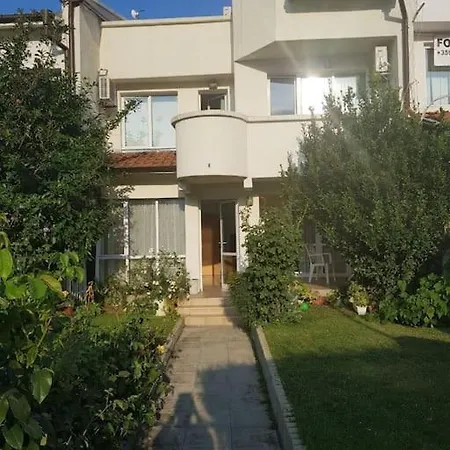 яна Vakantiehuis *